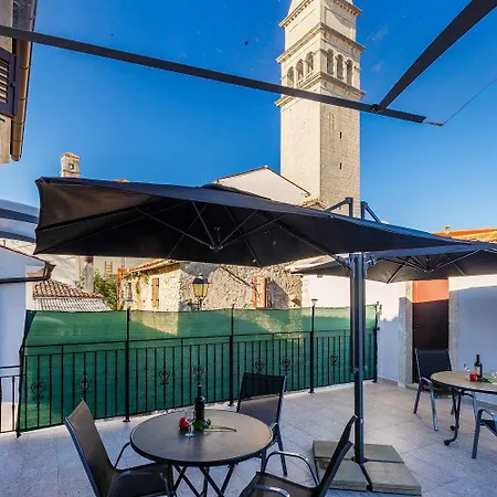 アパート Mediterranes Mit Panoramablick, Pool, Privatparkplatz, Grill *