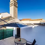 Mediterranes Mit Panoramablick, Pool, Privatparkplatz, Grill * Pazin
