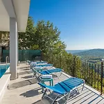 Apartament Mediterranes Mit Panoramablick, Pool, Privatparkplatz, Grill Pazin