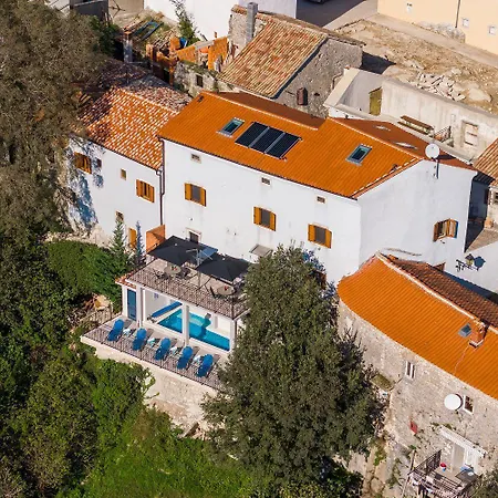 Apartament Mediterranes Mit Panoramablick, Pool, Privatparkplatz, Grill Pazin