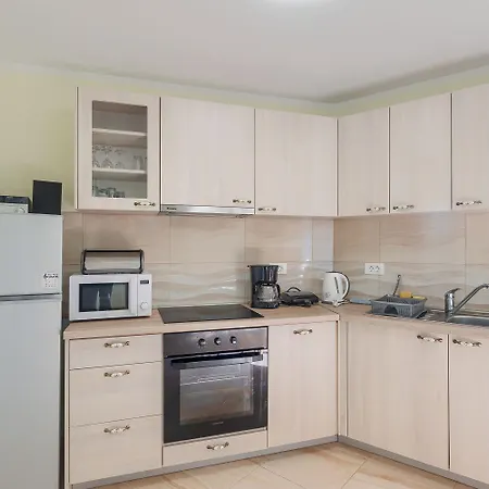 Lejlighed Mediterranes Mit Panoramablick, Pool, Privatparkplatz, Grill
