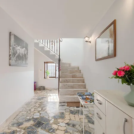 Mediterranes Mit Panoramablick, Pool, Privatparkplatz, Grill Apartament